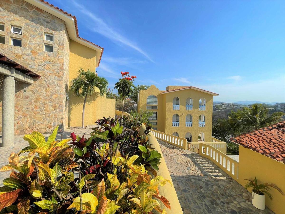 Villas & Resort Luz De Luna Santa Cruz Huatulco Exterior photo