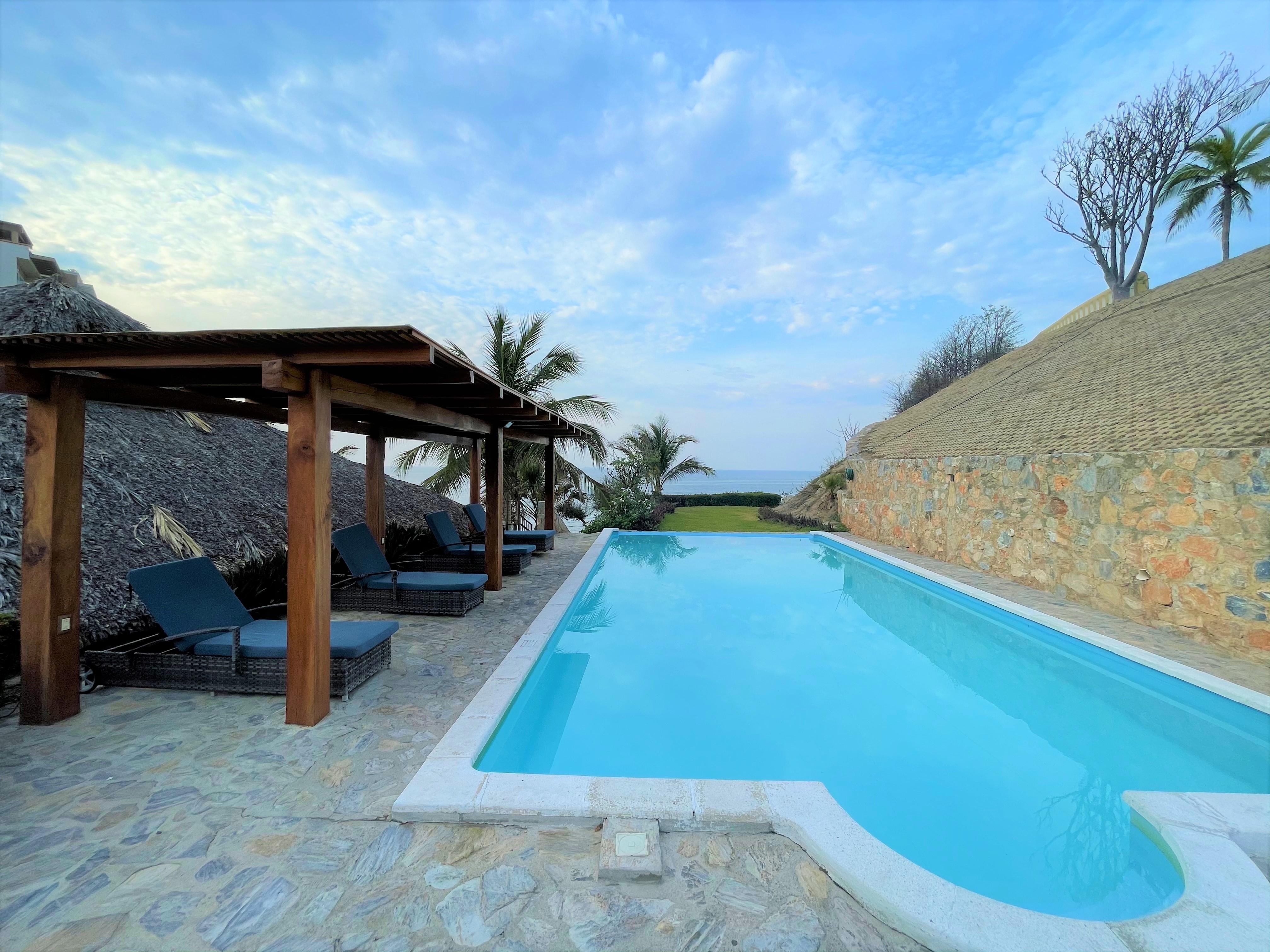 Villas & Resort Luz De Luna Santa Cruz Huatulco Exterior photo
