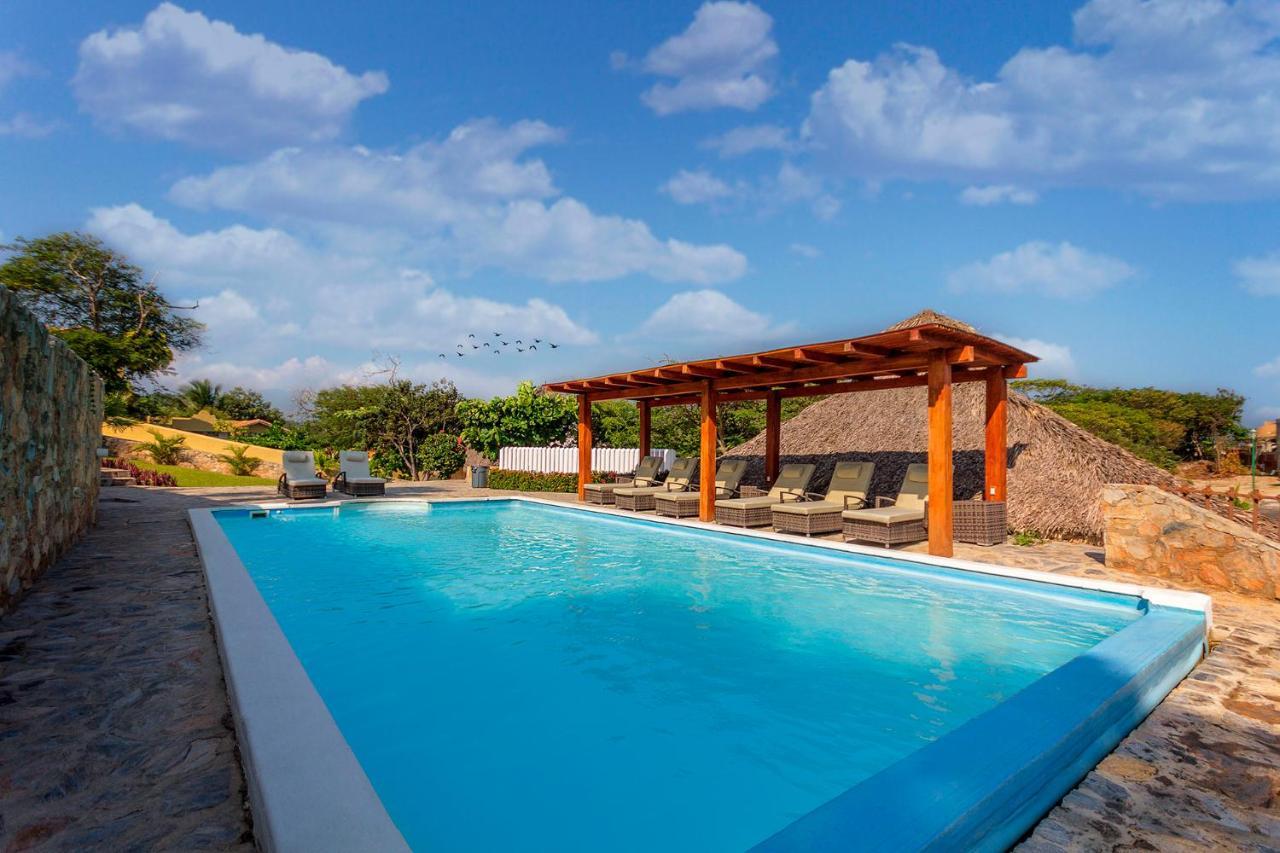 Villas & Resort Luz De Luna Santa Cruz Huatulco Exterior photo